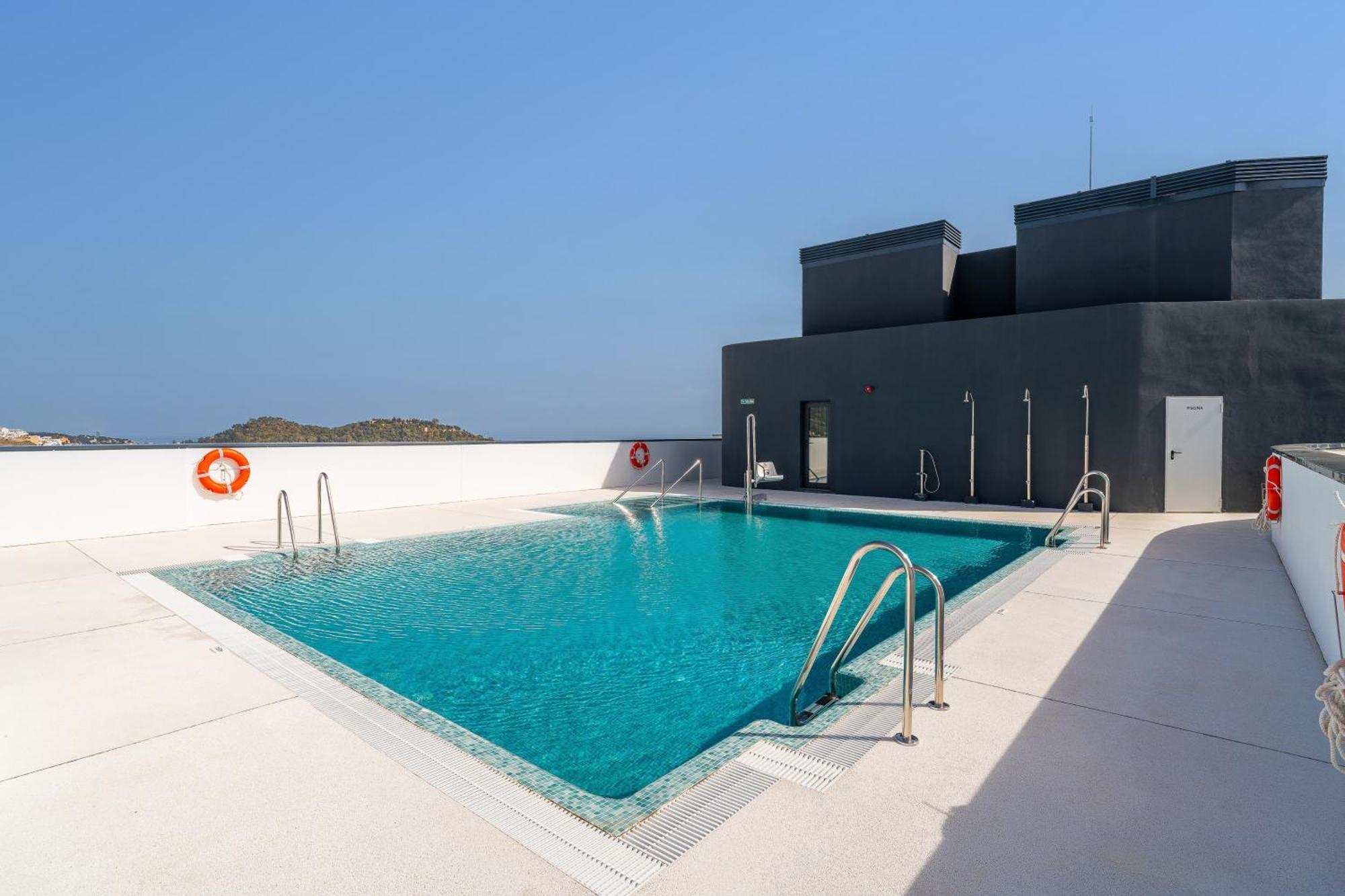 Malaga Tower View Apartment Exterior photo